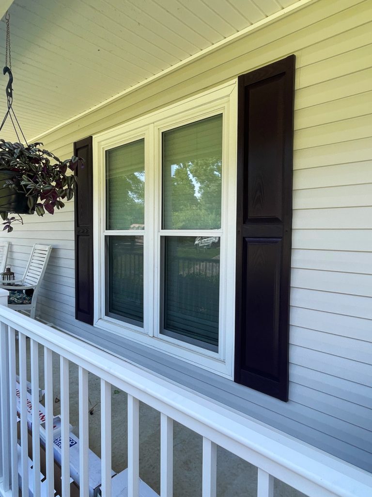 covered front porch picture