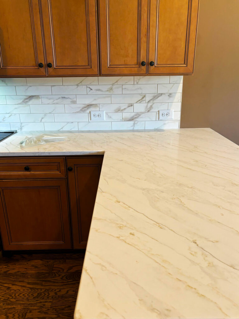 granite vs. quartz countertop picture