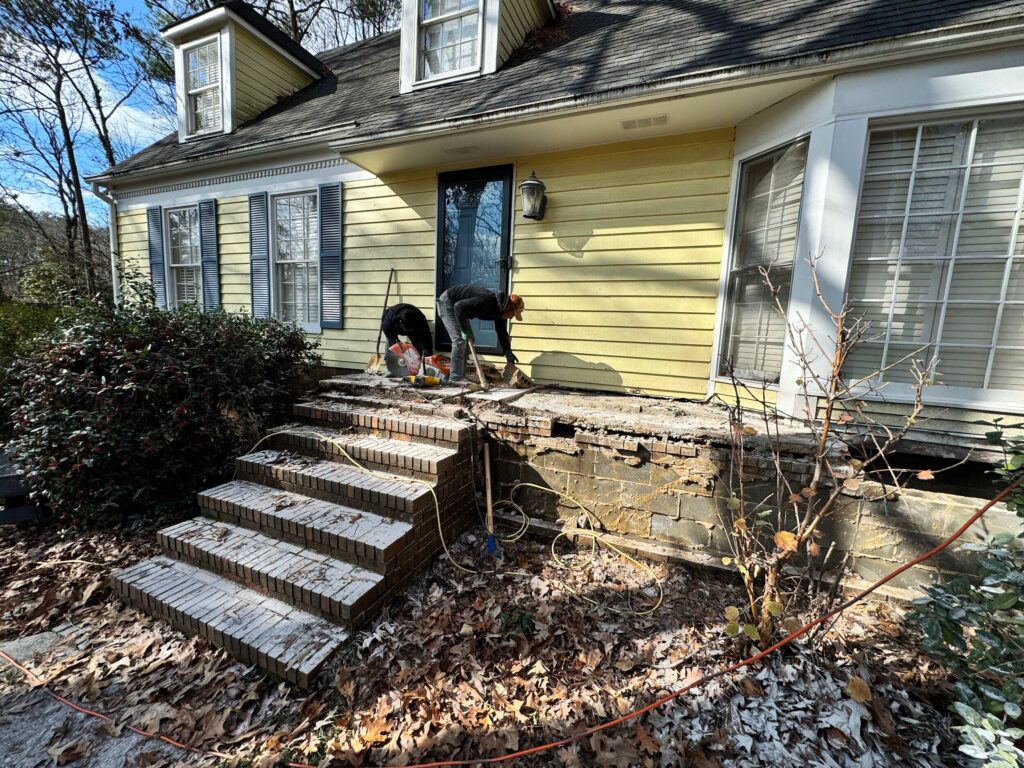 mold on exterior of house picture