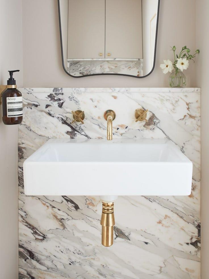 gold fixtures picture