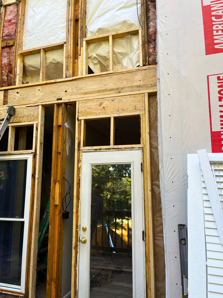 building renovation companies picture