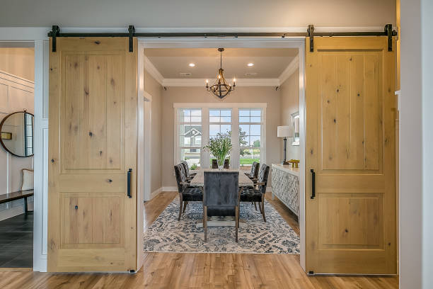 interior barn door picture